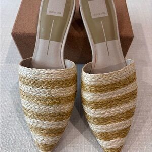 Dolce Vita Ezra Tan and Cream Woven Mules